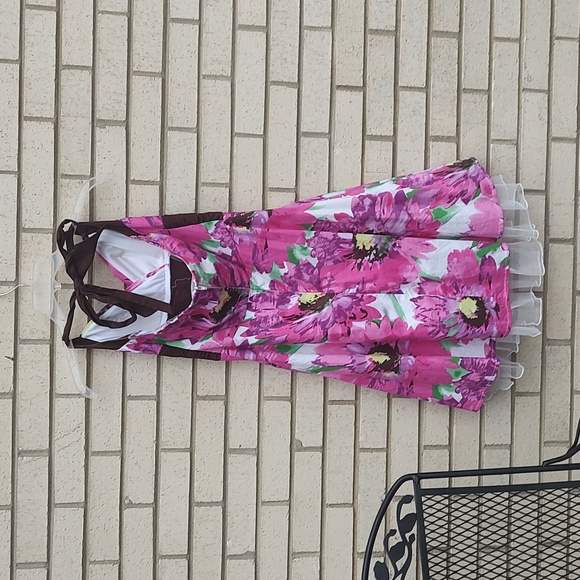 Pink/White Flower Dress - Picture 7 of 11